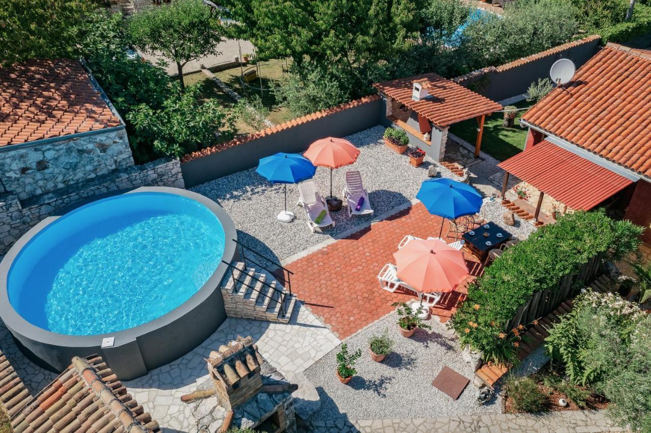 Apartment With Pool วิชยาน ภายนอก รูปภาพ